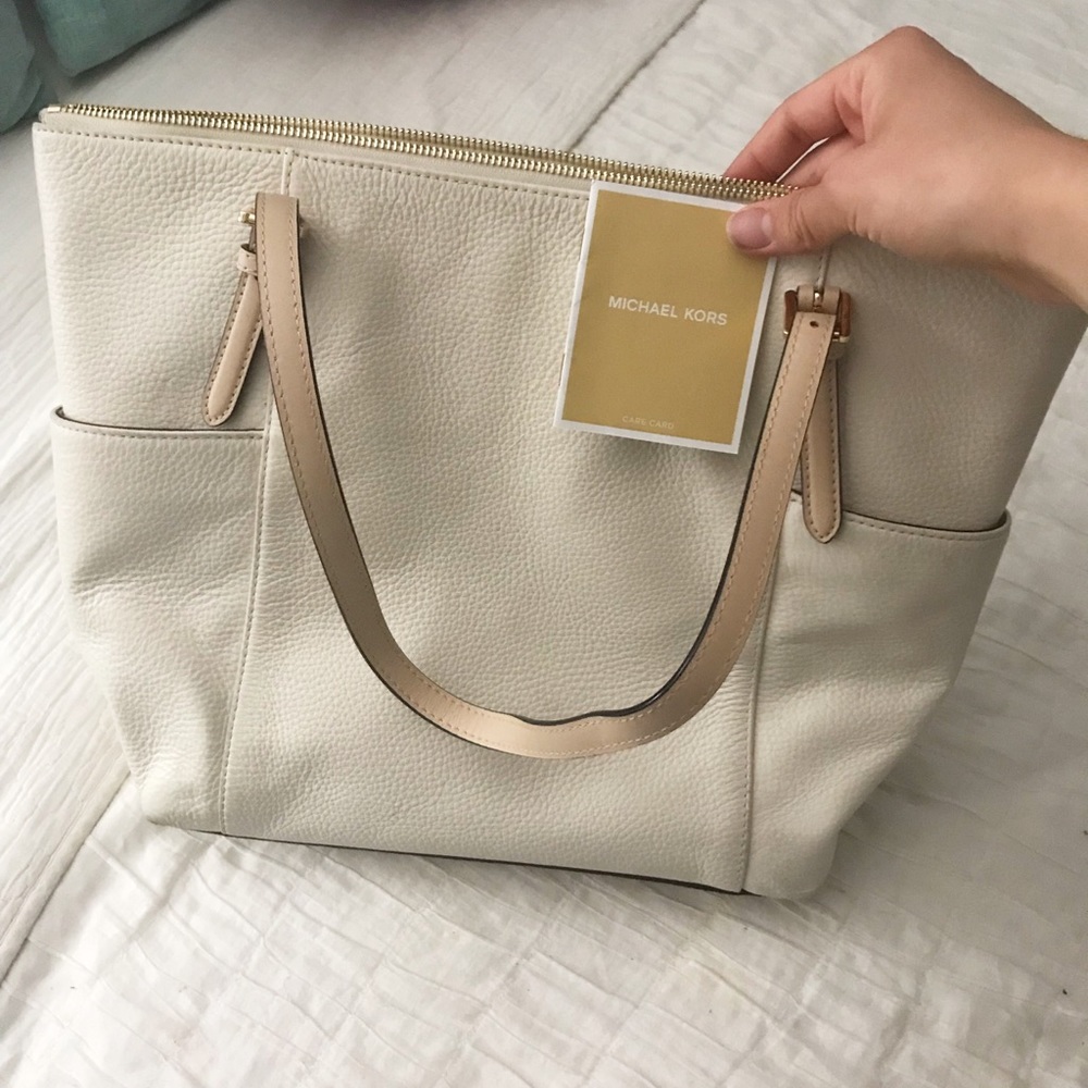 ‘Michael Kors’ Tote Shoulder Bag